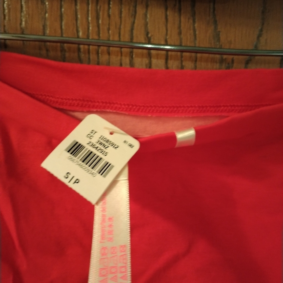 Victoria's secret panties - Picture 2 of 2